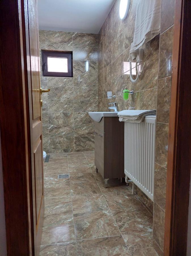 Cabana Dochita Ceahlău Exterior photo